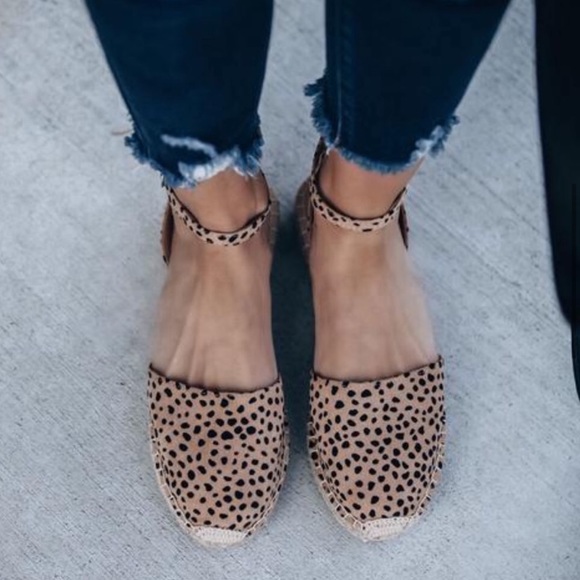 Cheetah Espadrille Sandals - Picture 3 of 9